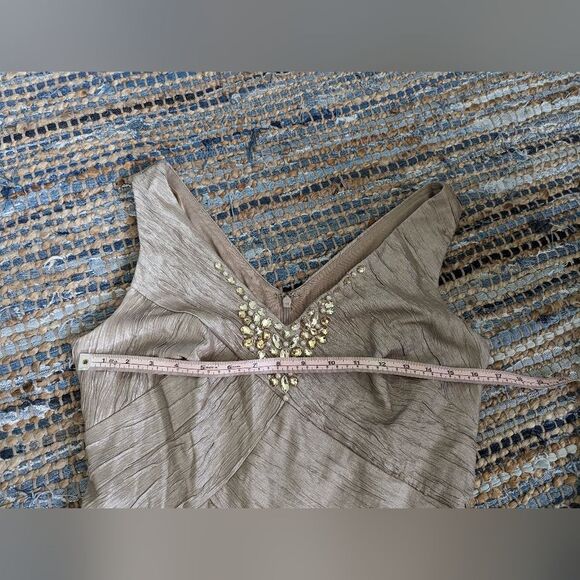 Jessica Howard Ruffle Dress Gold 8 Pearl Accents Mini Short Sleeveless Vneck Zip - Picture 6 of 10